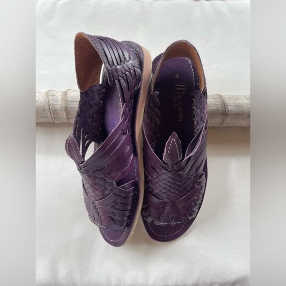 Macarena collection size 4 purple Sandal Mexican Huaraches - Picture 3 of 7